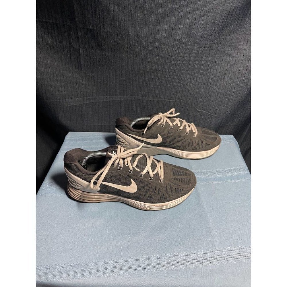 Nike Women's LunarGlide 6 Black and White Running Sneakers Size 7w/5.5m - Picture 3 of 6
